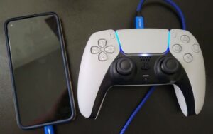 Connecting Your Mobile Phone to Your Console